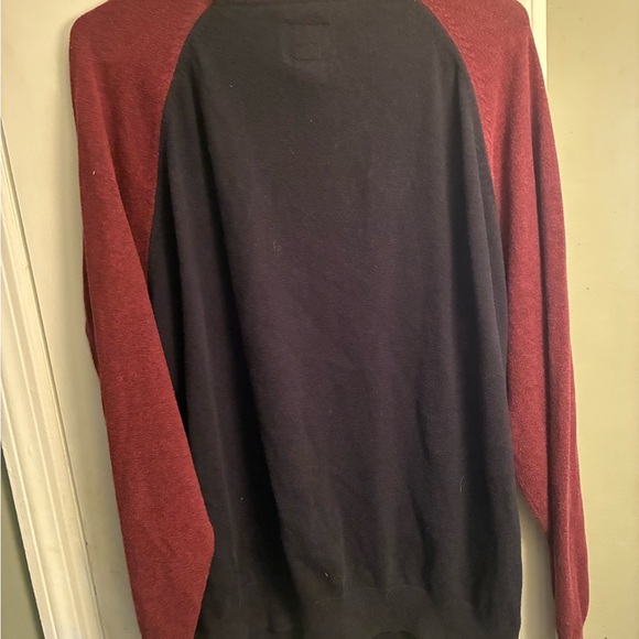 St. John's Bay Men's Burgundy and Black Sweatshirt - Picture 2 of 3